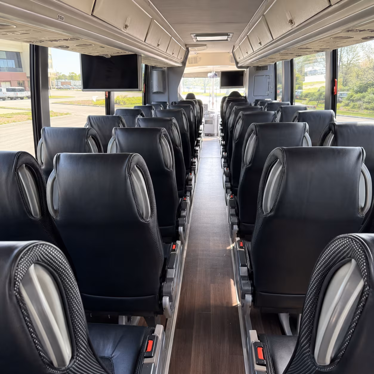 private charter buses for layovers in norwalk