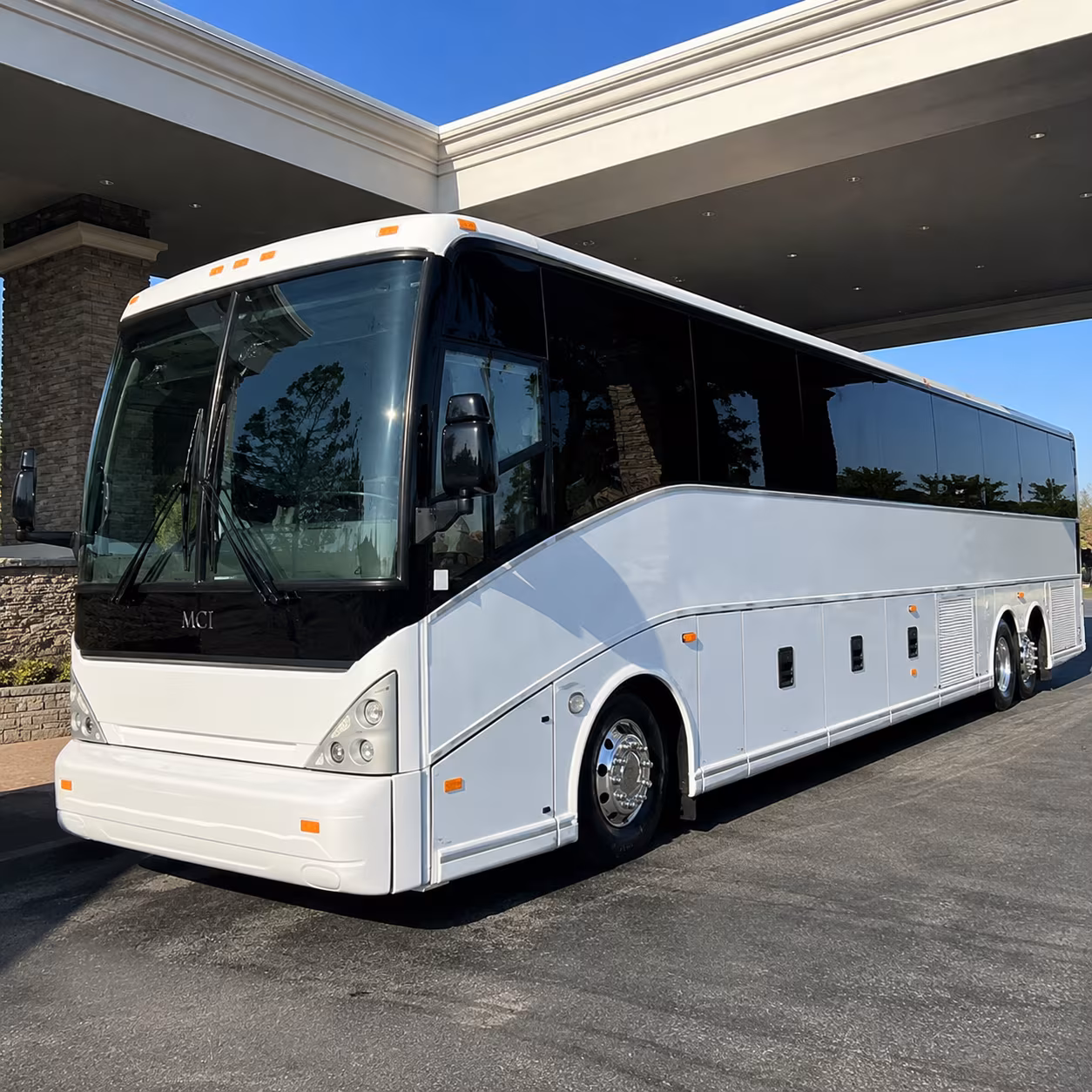 the bus type and amenities